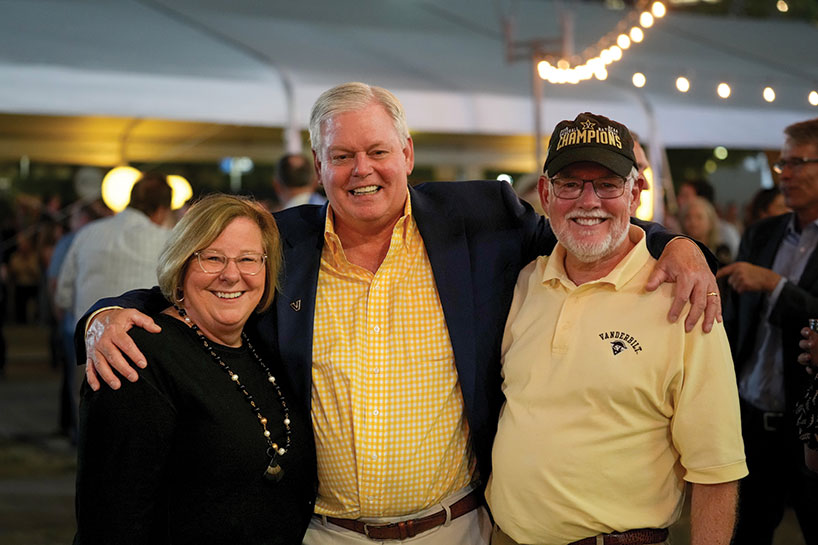 Photo of a group people smiling. Link to Life Stage Gift Planner Over Age 70 Situations.