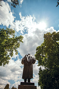 Photo of a statue